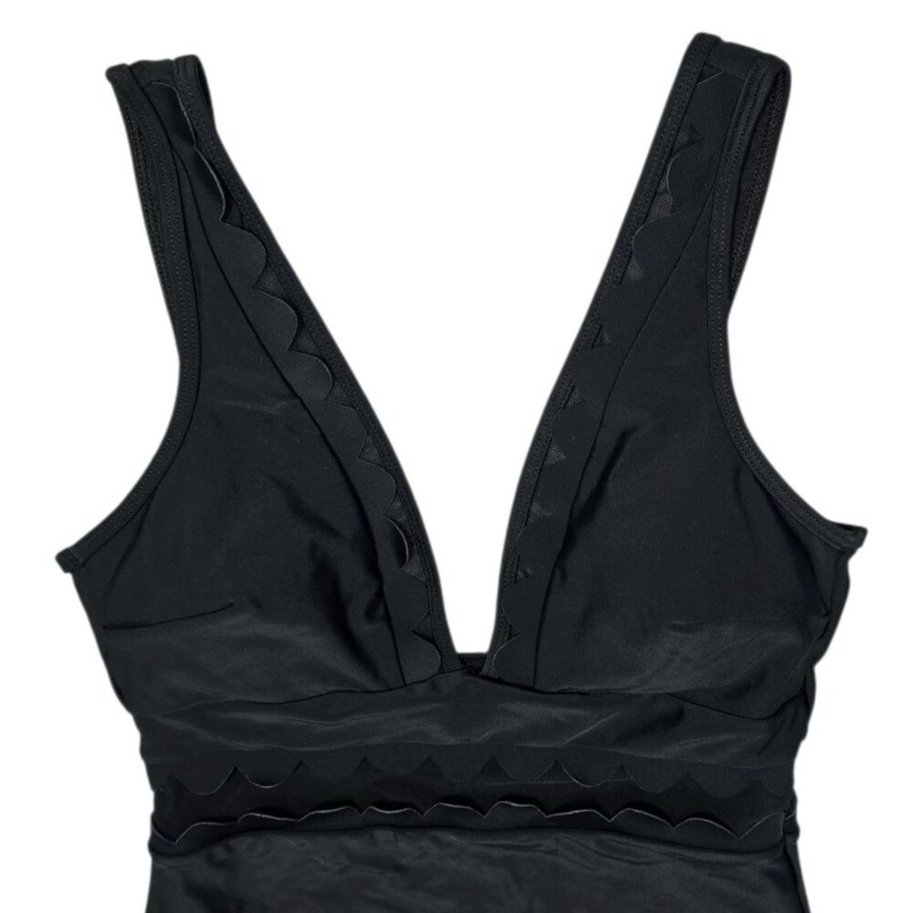 Cupshe One-Piece Swimsuit Black Scalloped V Neck Plunge Mesh Size S Bathing Suit - Picture 3 of 11